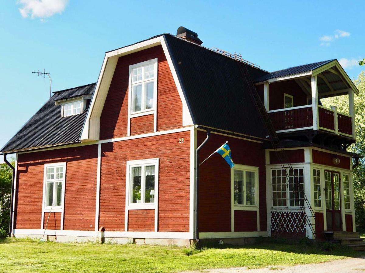 Orsastuguthyrning-Kyrkbyn Villa Buitenkant foto
