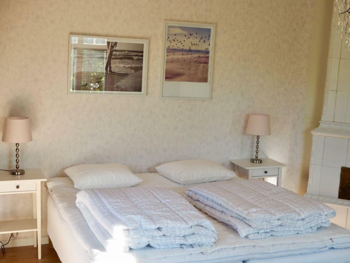 Orsastuguthyrning-Kyrkbyn Villa Buitenkant foto